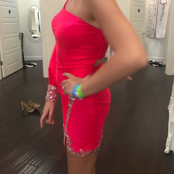 Rachel Allen Homecoming dress size 4 - Picture 8 of 8